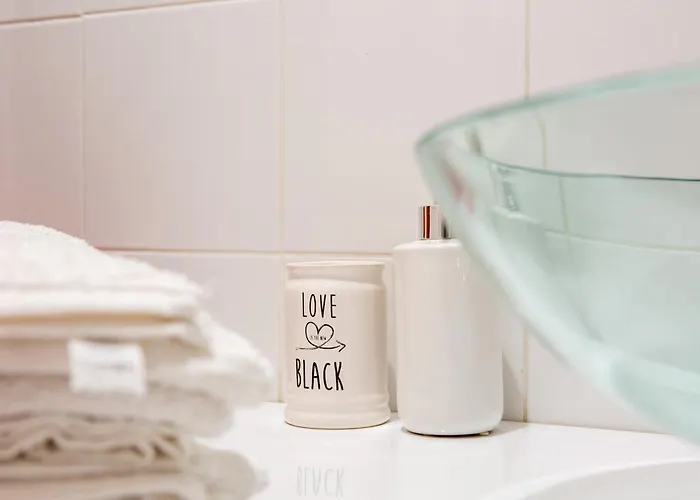Stanza Comoda E Silenziosa Con Bagno Privato E Area Lavoro E Relax Kwatera prywatna Rzym