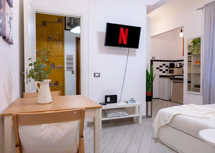 Kwatera prywatna Stanza Comoda E Silenziosa Con Bagno Privato E Area Lavoro E Relax Rzym