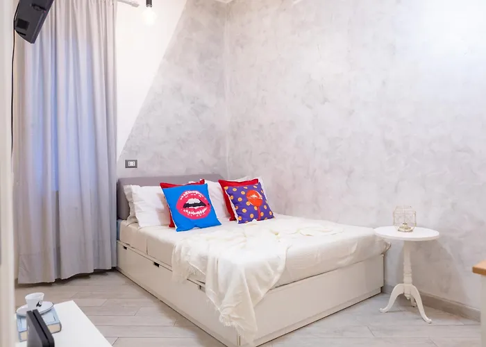 Stanza Comoda E Silenziosa Con Bagno Privato E Area Lavoro E Relax Kwatera prywatna *