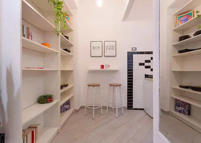 Stanza Comoda E Silenziosa Con Bagno Privato E Area Lavoro E Relax * Rzym
