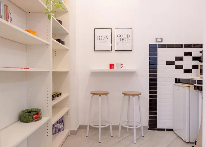 Kwatera prywatna Stanza Comoda E Silenziosa Con Bagno Privato E Area Lavoro E Relax Rzym